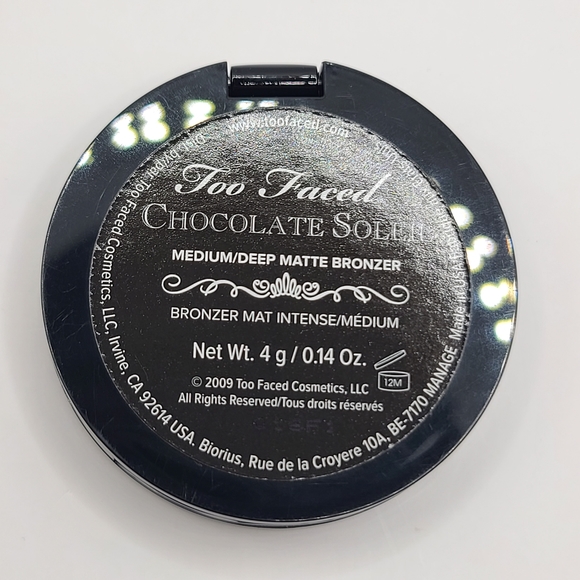 Too Faced Chocolate Soleil Matte Bronzer Medium/Deep Travel Size - Picture 4 of 5